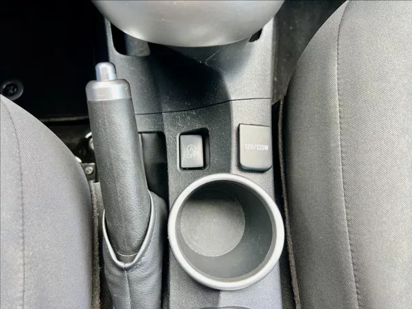 Toyota Verso 1,6 D-4D KLIMA - foto 30