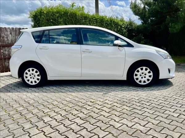 Toyota Verso 1,6 D-4D KLIMA - foto 6