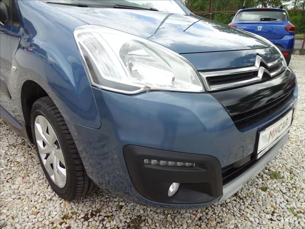 Citroën Berlingo 1,6 HDI 73kW - foto 11