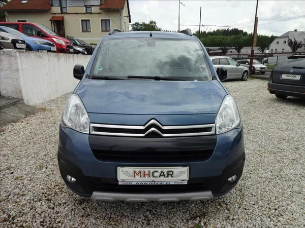 Citroën Berlingo 1,6 HDI 73kW - foto 2