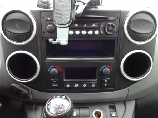 Citroën Berlingo 1,6 HDI 73kW - foto 32