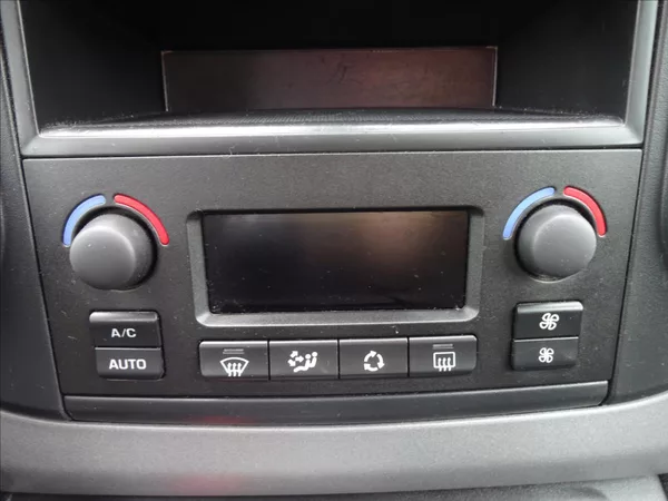 Citroën Berlingo 1,6 HDI 73kW - foto 34