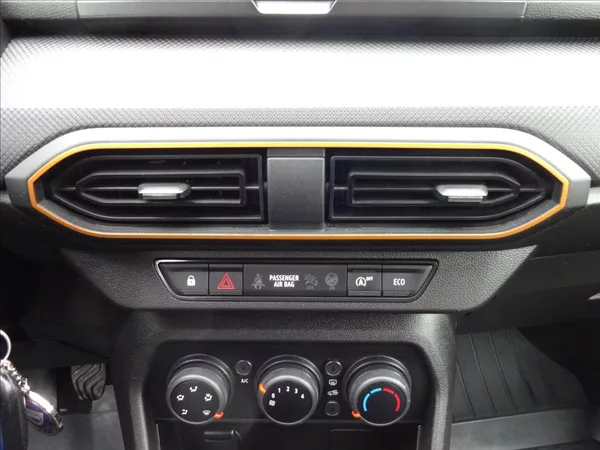 Dacia Sandero 1,0 TCe STEPWAY - foto 34