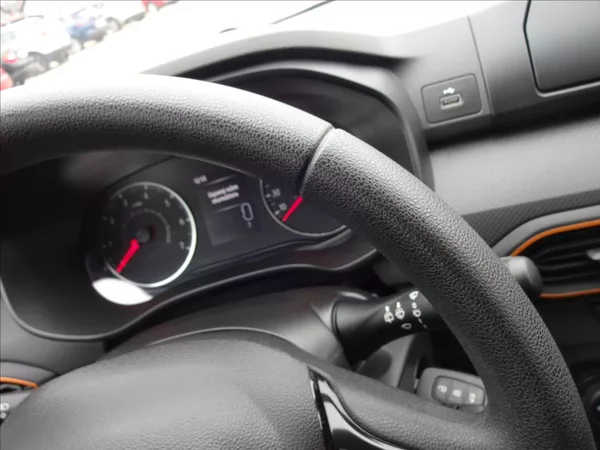 Dacia Sandero 1,0 TCe STEPWAY - foto 38