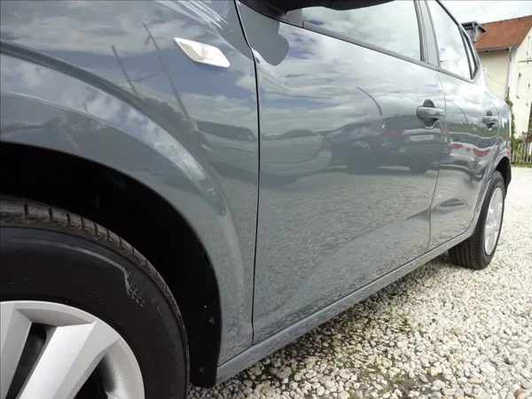 Dacia Sandero 1,0 TCe 67kW - foto 13