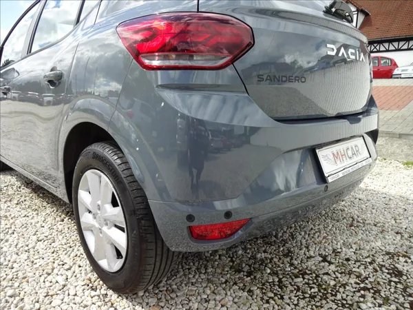 Dacia Sandero 1,0 TCe 67kW - foto 14