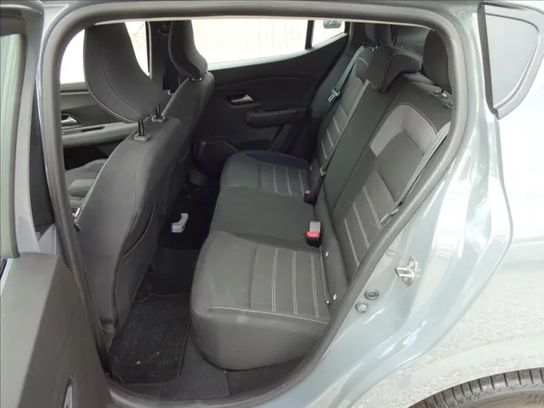Dacia Sandero 1,0 TCe 67kW - foto 20