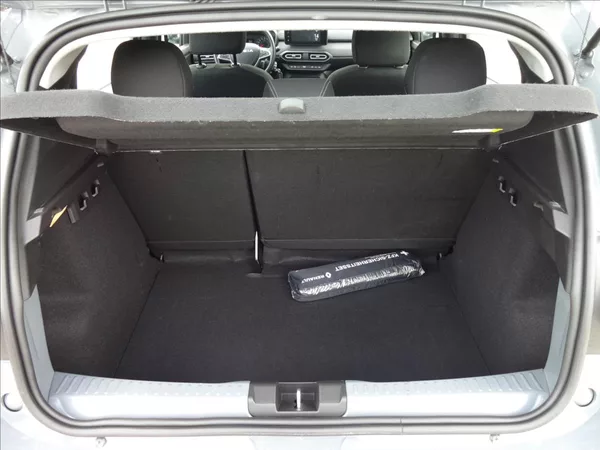 Dacia Sandero 1,0 TCe 67kW - foto 24