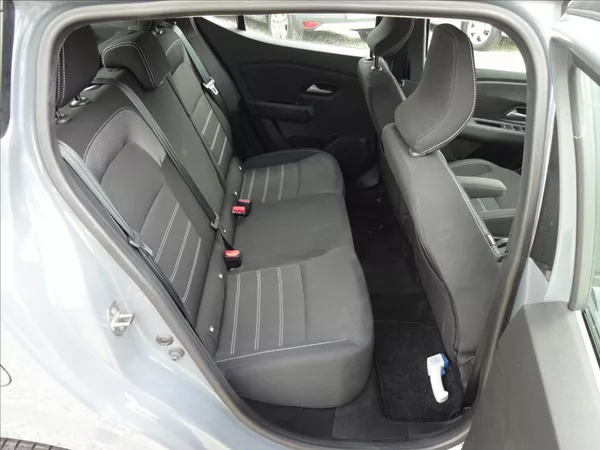 Dacia Sandero 1,0 TCe 67kW - foto 25