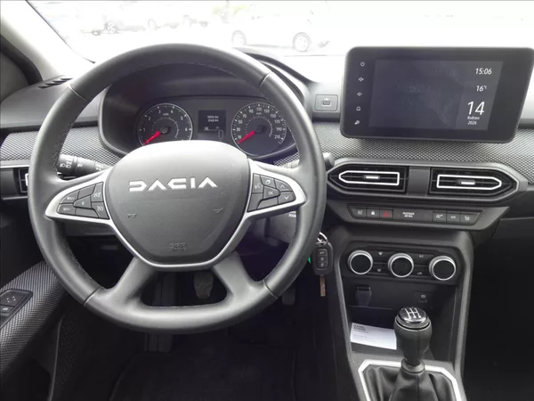 Dacia Sandero 1,0 TCe 67kW - foto 34