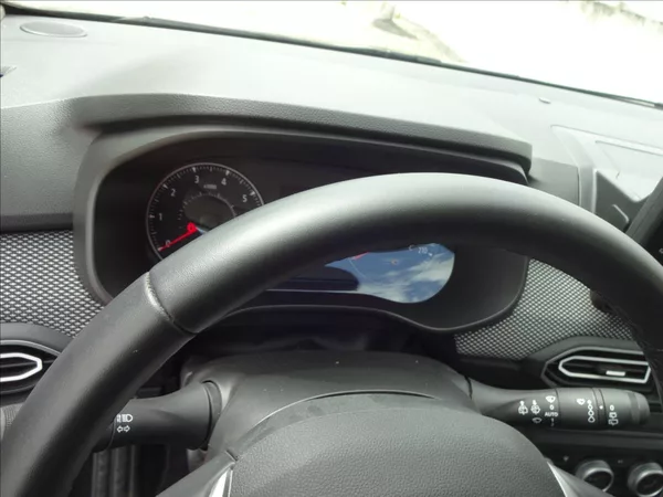 Dacia Sandero 1,0 TCe 67kW - foto 44