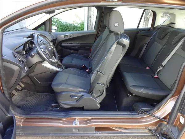 Ford B-MAX 1,0 i 74kW - foto 20