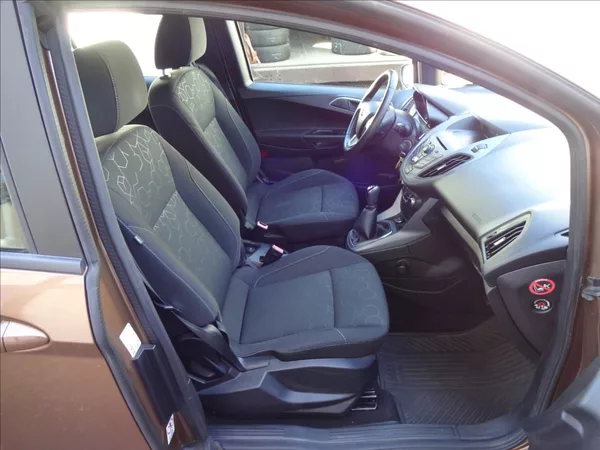 Ford B-MAX 1,0 i 74kW - foto 23