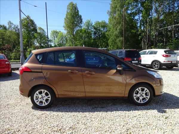 Ford B-MAX 1,0 i 74kW - foto 8