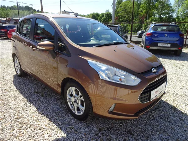 Ford B-MAX 1,0 i 74kW - foto 9