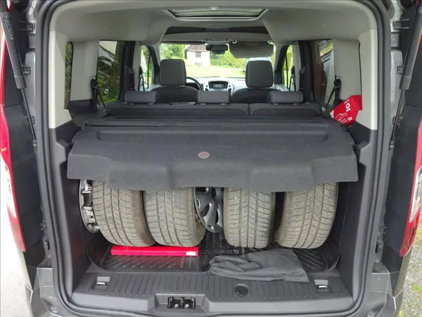 Ford Tourneo Connect 1.0 ECOBOOST TITANIUM - foto 24