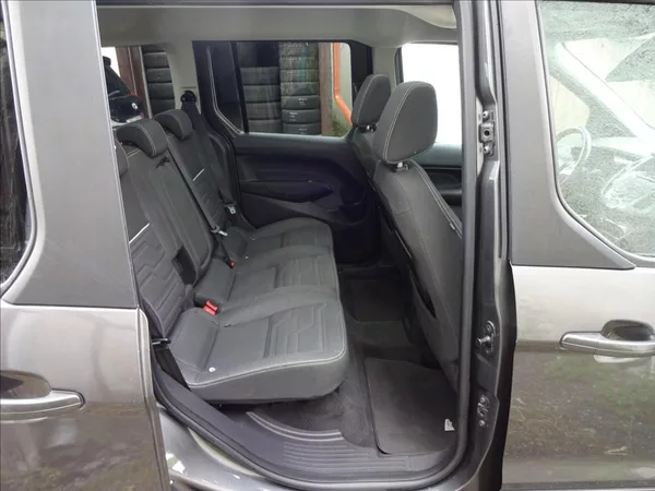 Ford Tourneo Connect 1.0 ECOBOOST TITANIUM - foto 26