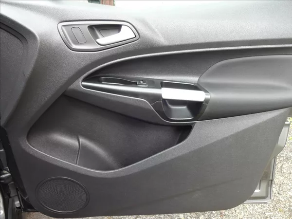 Ford Tourneo Connect 1.0 ECOBOOST TITANIUM - foto 30