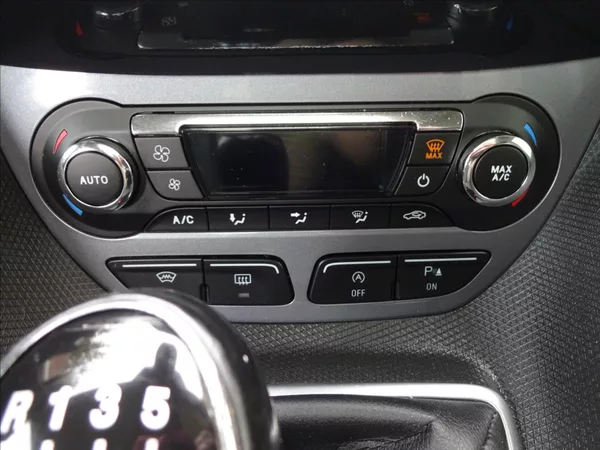Ford Tourneo Connect 1.0 ECOBOOST TITANIUM - foto 35
