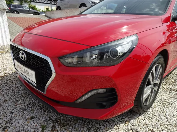 Hyundai i30 1,4 T-GDi 103 kW Fastback - foto 12