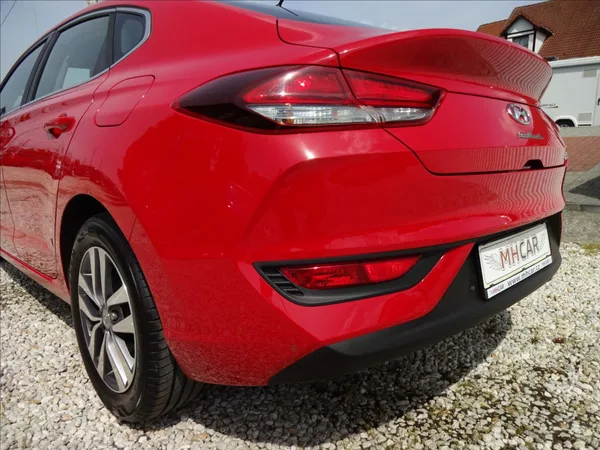 Hyundai i30 1,4 T-GDi 103 kW Fastback - foto 14