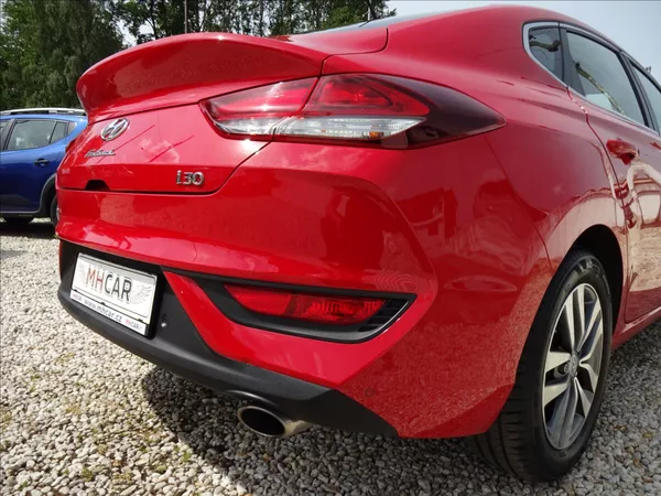 Hyundai i30 1,4 T-GDi 103 kW Fastback - foto 15
