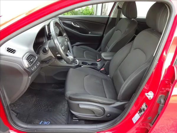 Hyundai i30 1,4 T-GDi 103 kW Fastback - foto 16