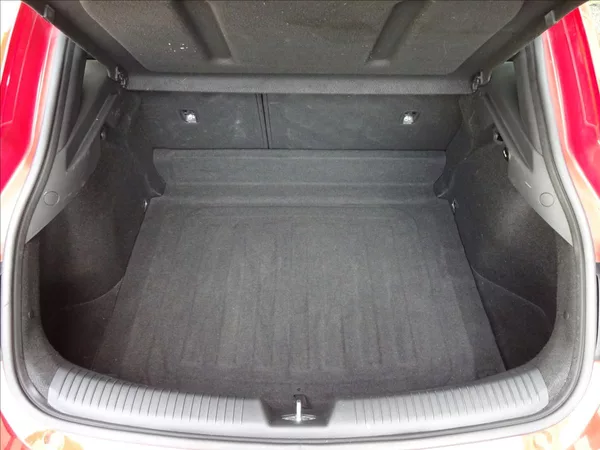 Hyundai i30 1,4 T-GDi 103 kW Fastback - foto 24