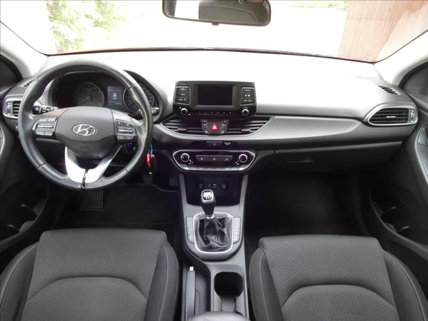 Hyundai i30 1,4 T-GDi 103 kW Fastback - foto 32