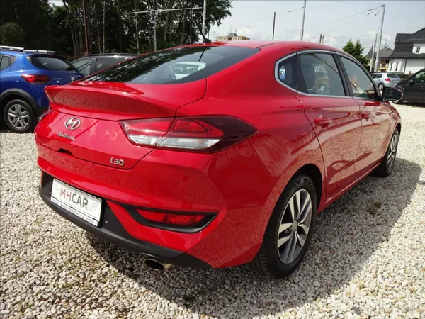 Hyundai i30 1,4 T-GDi 103 kW Fastback - foto 7