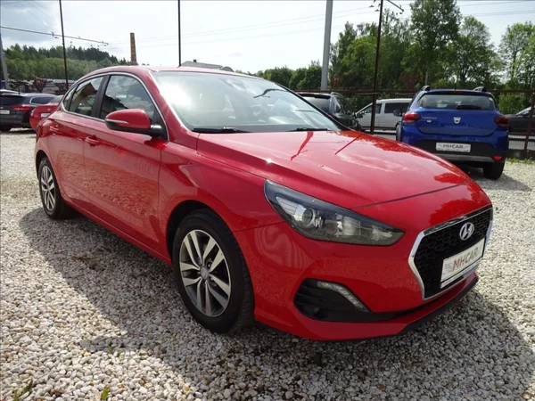 Hyundai i30 1,4 T-GDi 103 kW Fastback - foto 9