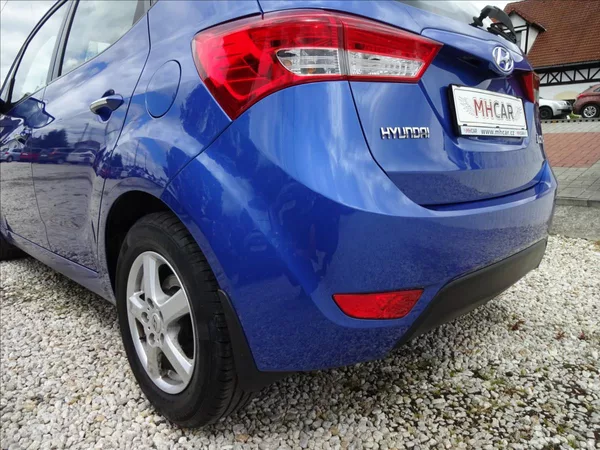 Hyundai ix20 1,6 i 91kW 56 000km - foto 14