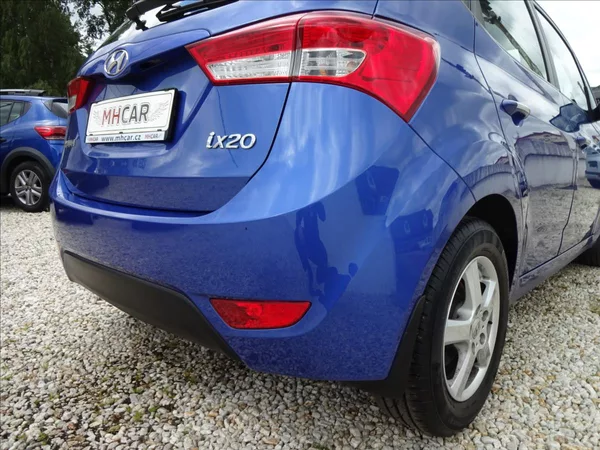 Hyundai ix20 1,6 i 91kW 56 000km - foto 15