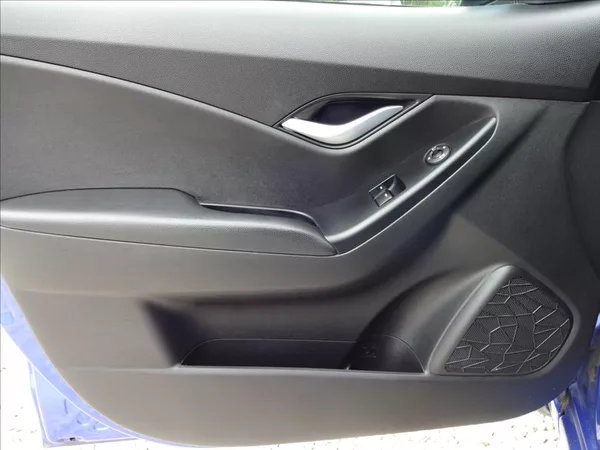 Hyundai ix20 1,6 i 91kW 56 000km - foto 18