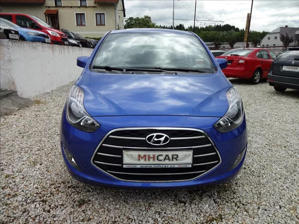 Hyundai ix20 1,6 i 91kW 56 000km - foto 2
