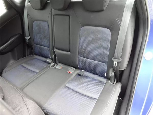 Hyundai ix20 1,6 i 91kW 56 000km - foto 21