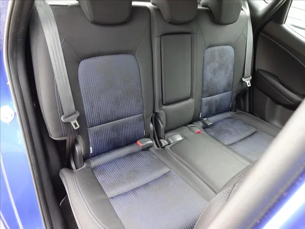 Hyundai ix20 1,6 i 91kW 56 000km - foto 26