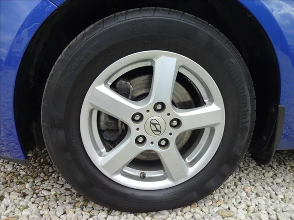 Hyundai ix20 1,6 i 91kW 56 000km - foto 43