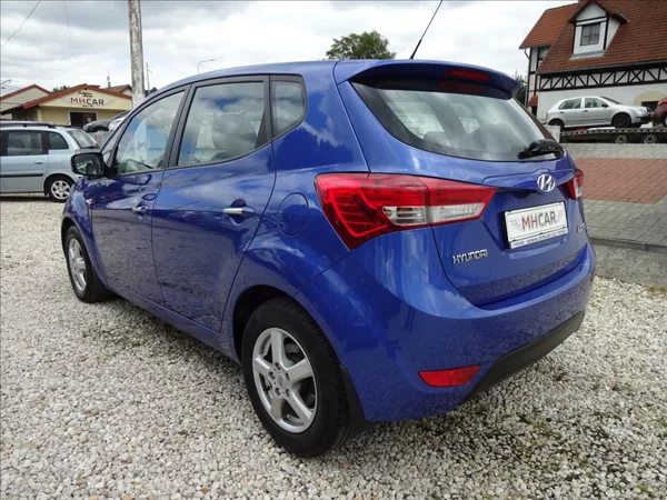 Hyundai ix20 1,6 i 91kW 56 000km - foto 5