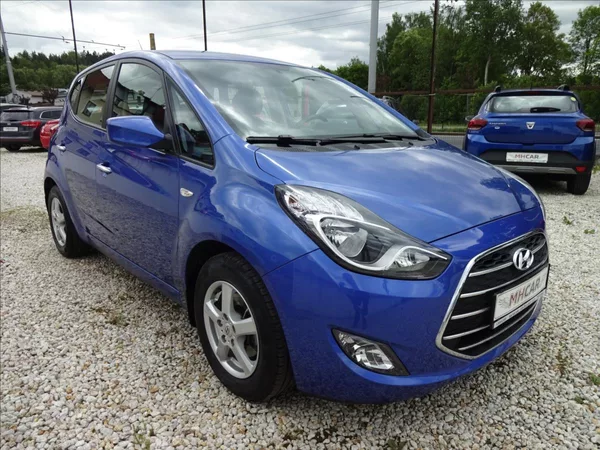 Hyundai ix20 1,6 i 91kW 56 000km - foto 9