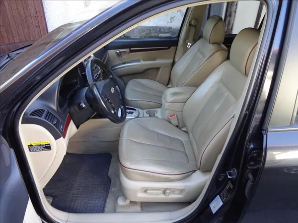 Hyundai Santa Fe 2.2 CRDI 114kW 4x4 AUTOMAT - foto 16