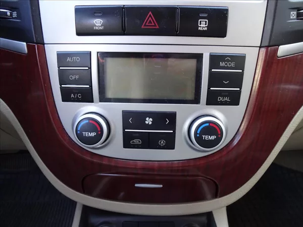 Hyundai Santa Fe 2.2 CRDI 114kW 4x4 AUTOMAT - foto 35