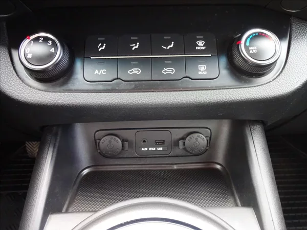 Kia Sportage 1,6GDi Active Plus - foto 35