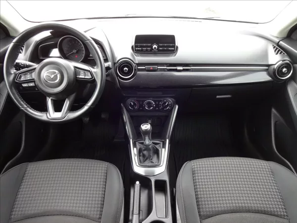 Mazda 2 1,5 i SKYACTIVE - foto 32