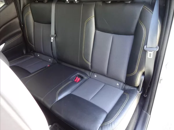 Nissan Navara 2,3 dCi 140 kW 4x4 Automat - foto 23