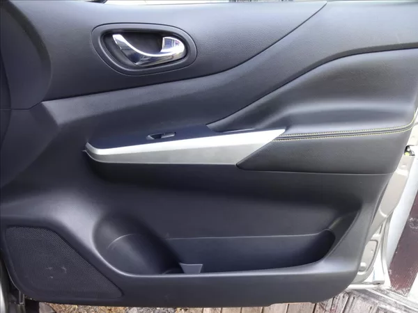 Nissan Navara 2,3 dCi 140 kW 4x4 Automat - foto 30