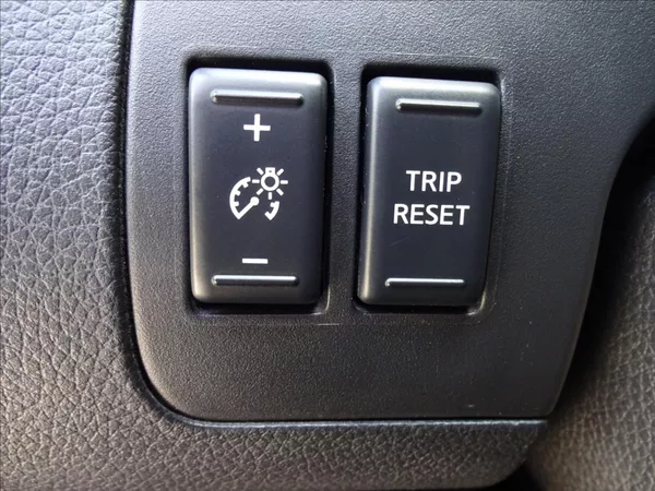 Nissan Navara 2,3 dCi 140 kW 4x4 Automat - foto 47