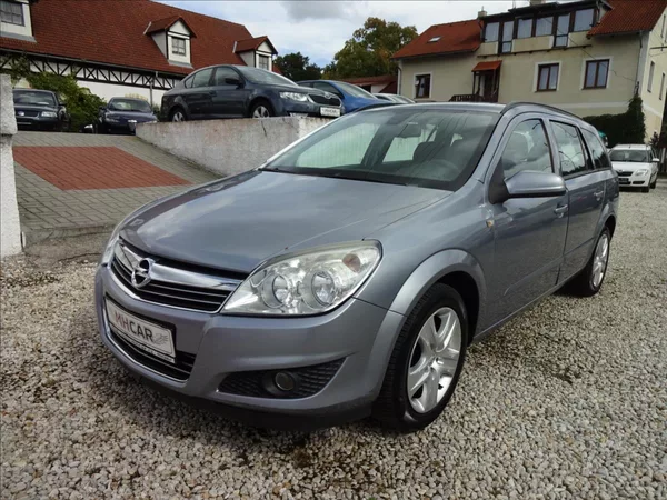 Opel Astra 1,6i 85kW - foto 3