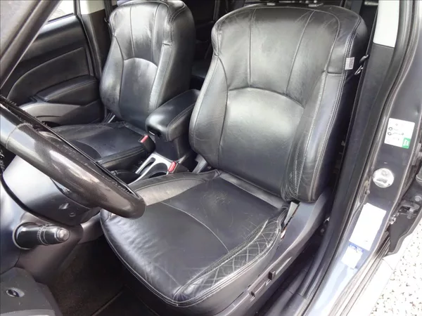 Peugeot 4007 2,2 HDI 115kW 4x4 - foto 18