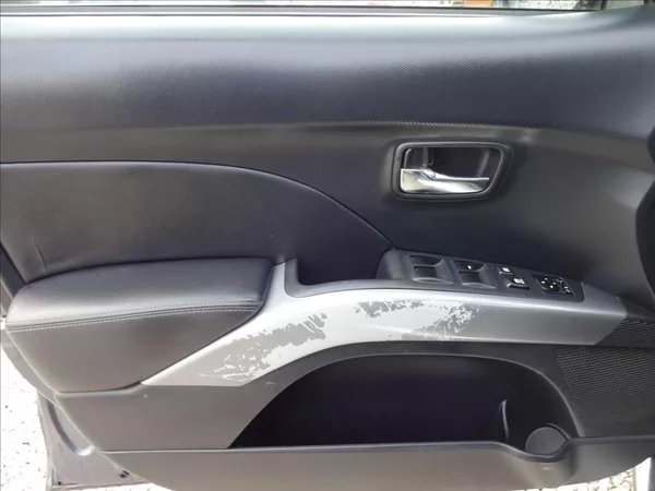 Peugeot 4007 2,2 HDI 115kW 4x4 - foto 19